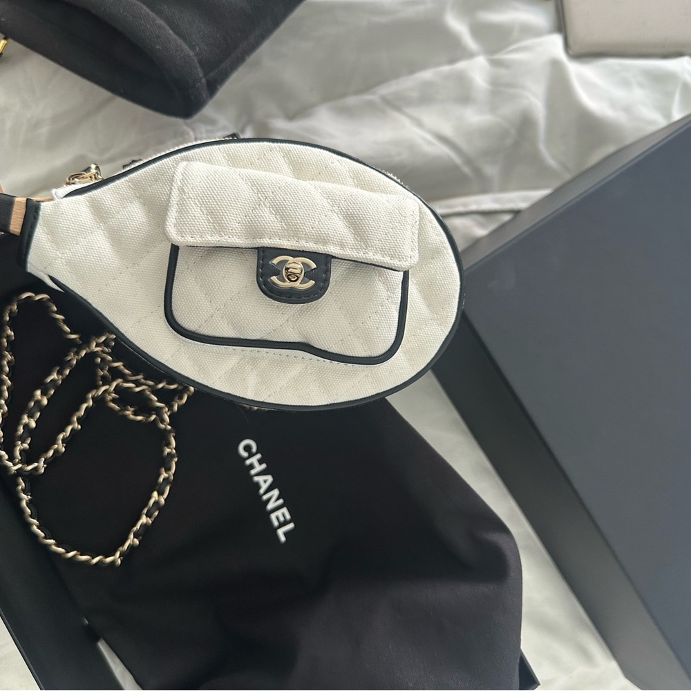 Chanel White Quilted Women's Bag